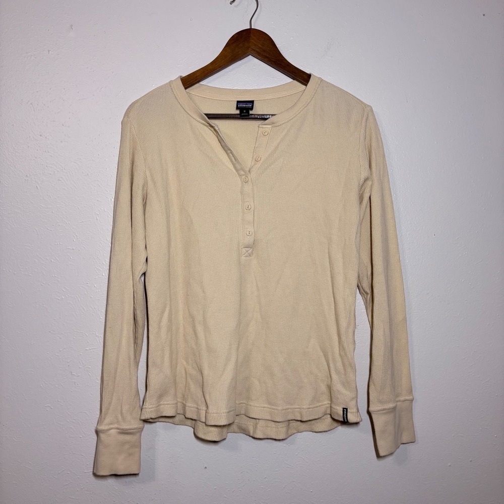 Patagonia Women Organic Cotton Waffle Knit Henley Top Cream Beige Medium Thermal